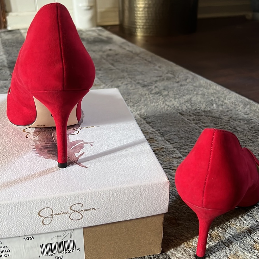 Jessica ❤️Sold❤️Simpson Fiery red Pump - Picture 5 of 6